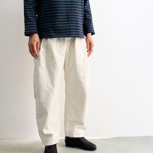 sasanqua by trees サザンカバイツリー　ストレッチバックサテン　BNN TROUSER 　バナナトラウザー　AN-185　