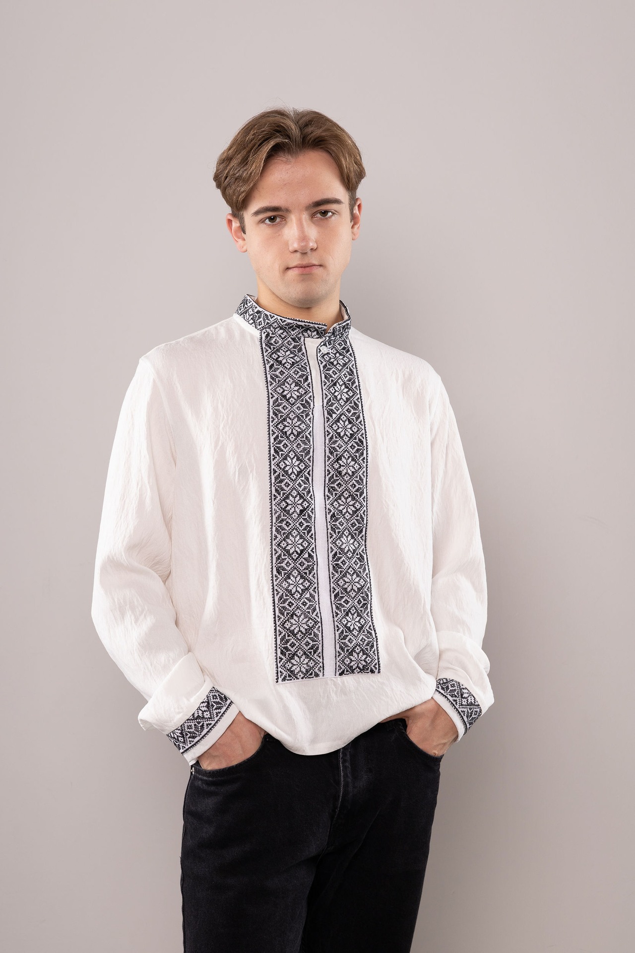 ウクライナ刺繍ヴィシヴァンカ　クロスステッチ手刺繍　XLサイズ　メンズ - 3