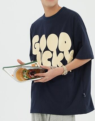 ロゴがかっこかわいい ユニセックス Tシャツ メンズ セレクトショップ Taeyangday Shop テヤンデイショップ