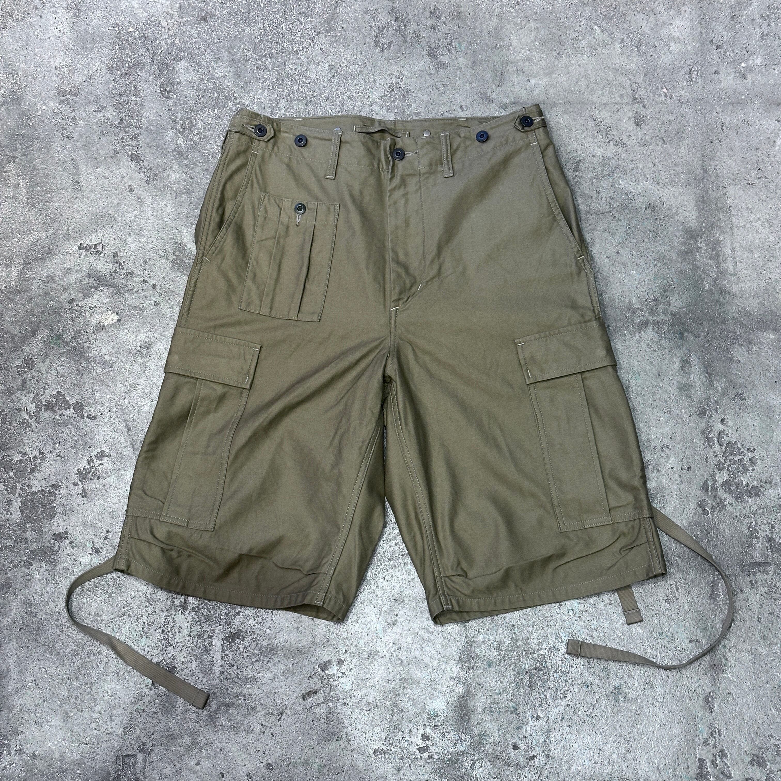 Nigel Cabourn / ARMY CARGO SHORT / KHAKI | feels