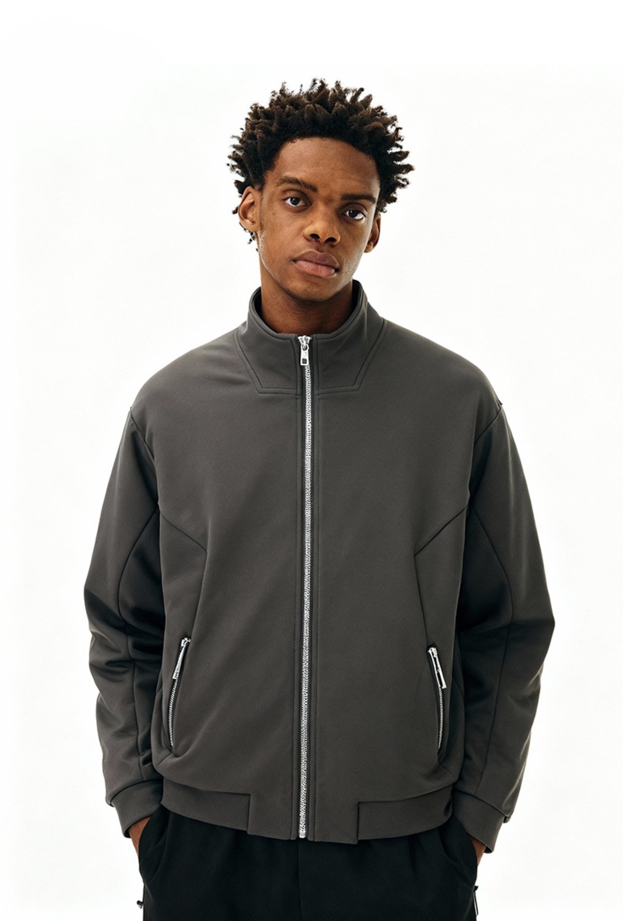 HeiQスマート温度調節 立体裁断ブルゾン