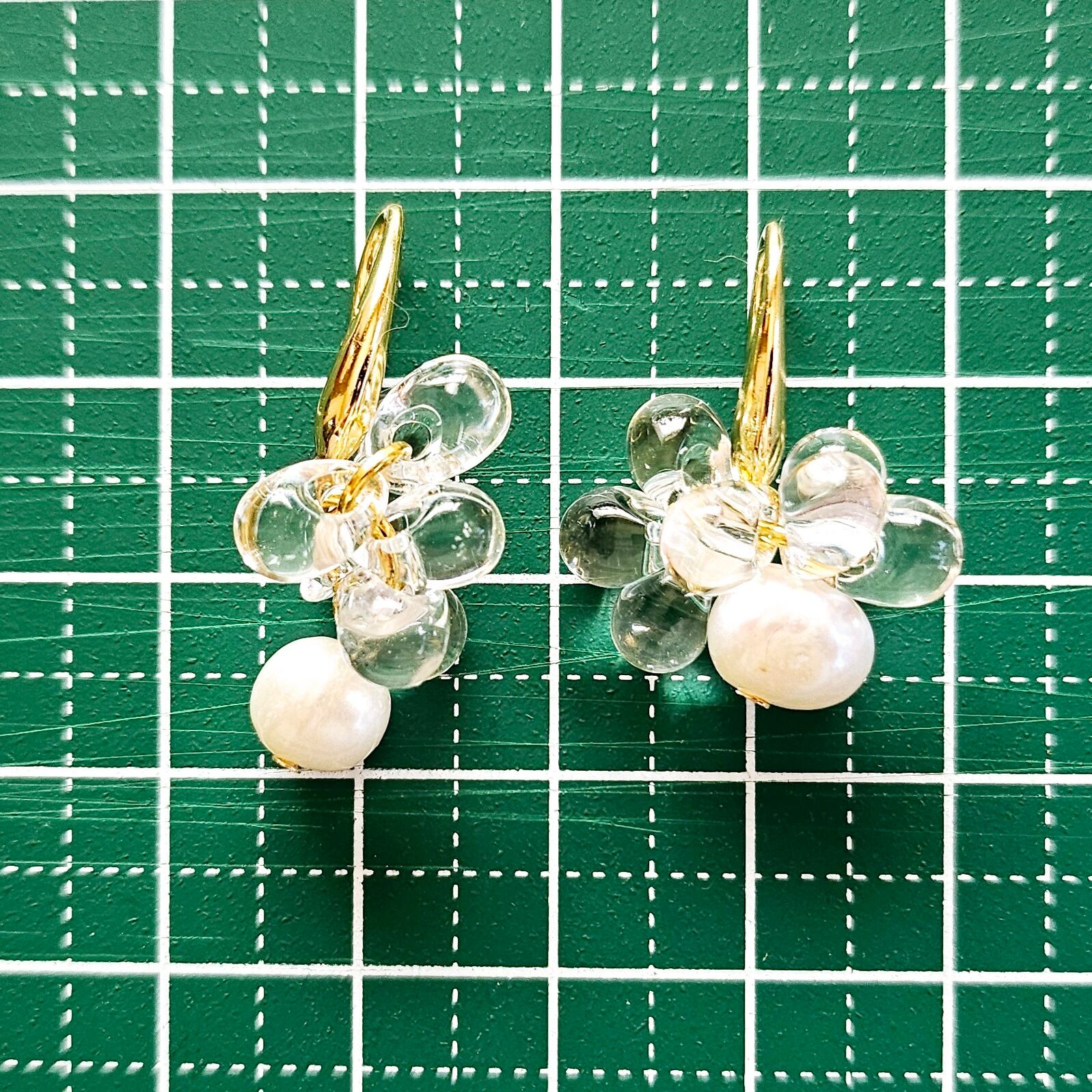 淡水パールピアス☆チェコビーズ☆イヤリング変更可☆金属アレルギー