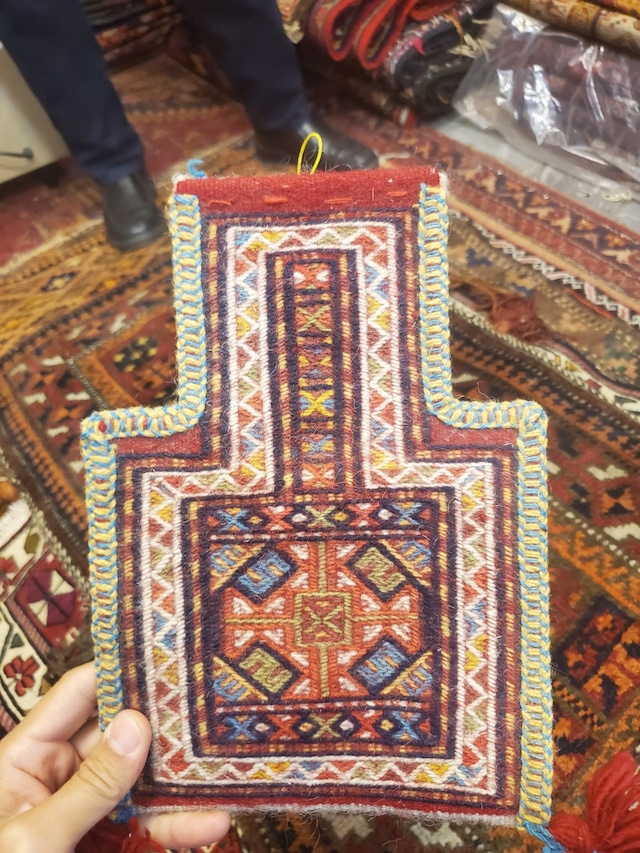 絨毯クエスト50【No.50】ナマキタン ※現在、こちらの商品はイランに置いてあります。ご希望の方は先ずは在庫のご確認をお願いします。