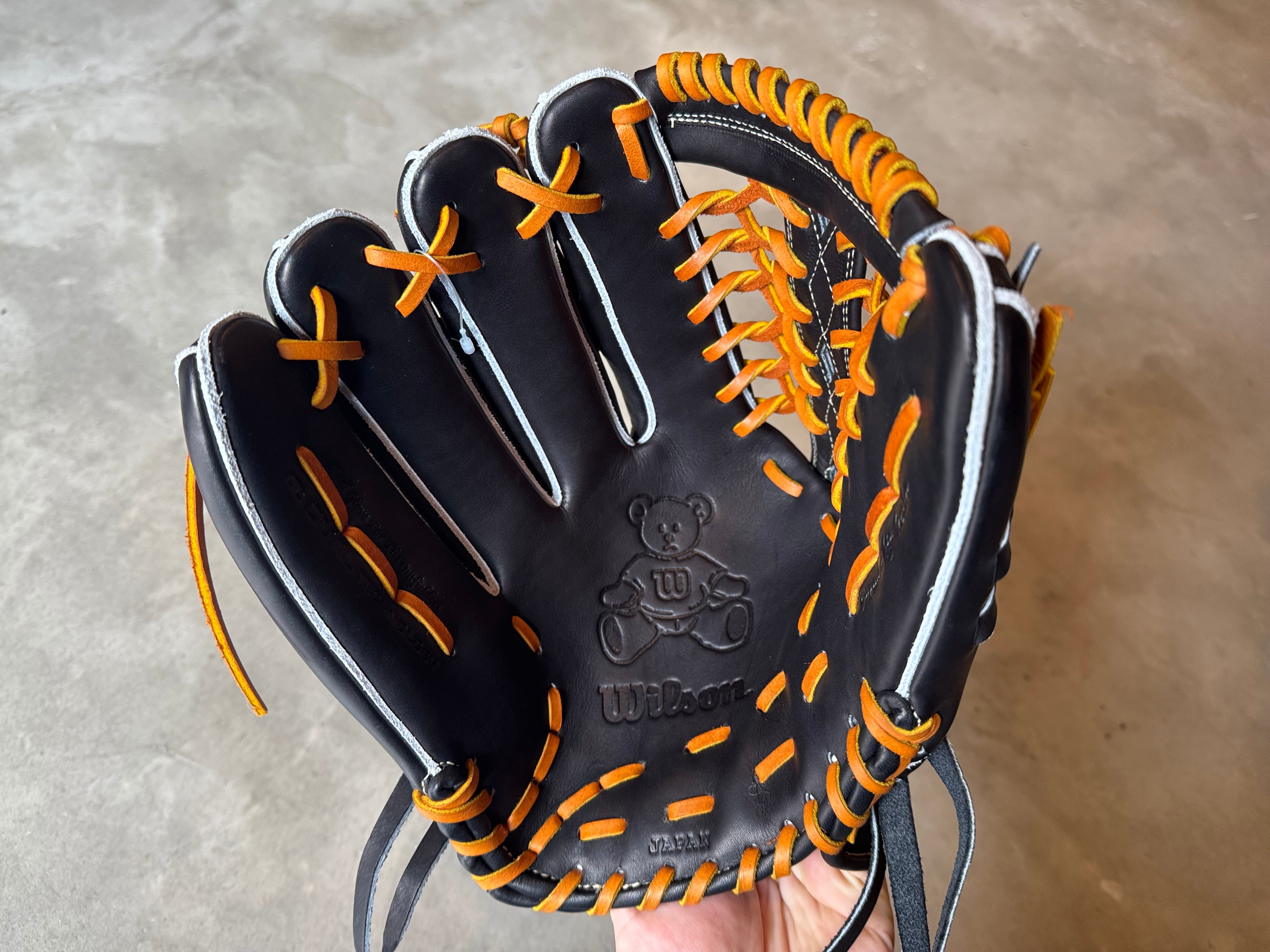 プレミアムキップレザー限定モデル【Wilson】硬式用グローブ D8型