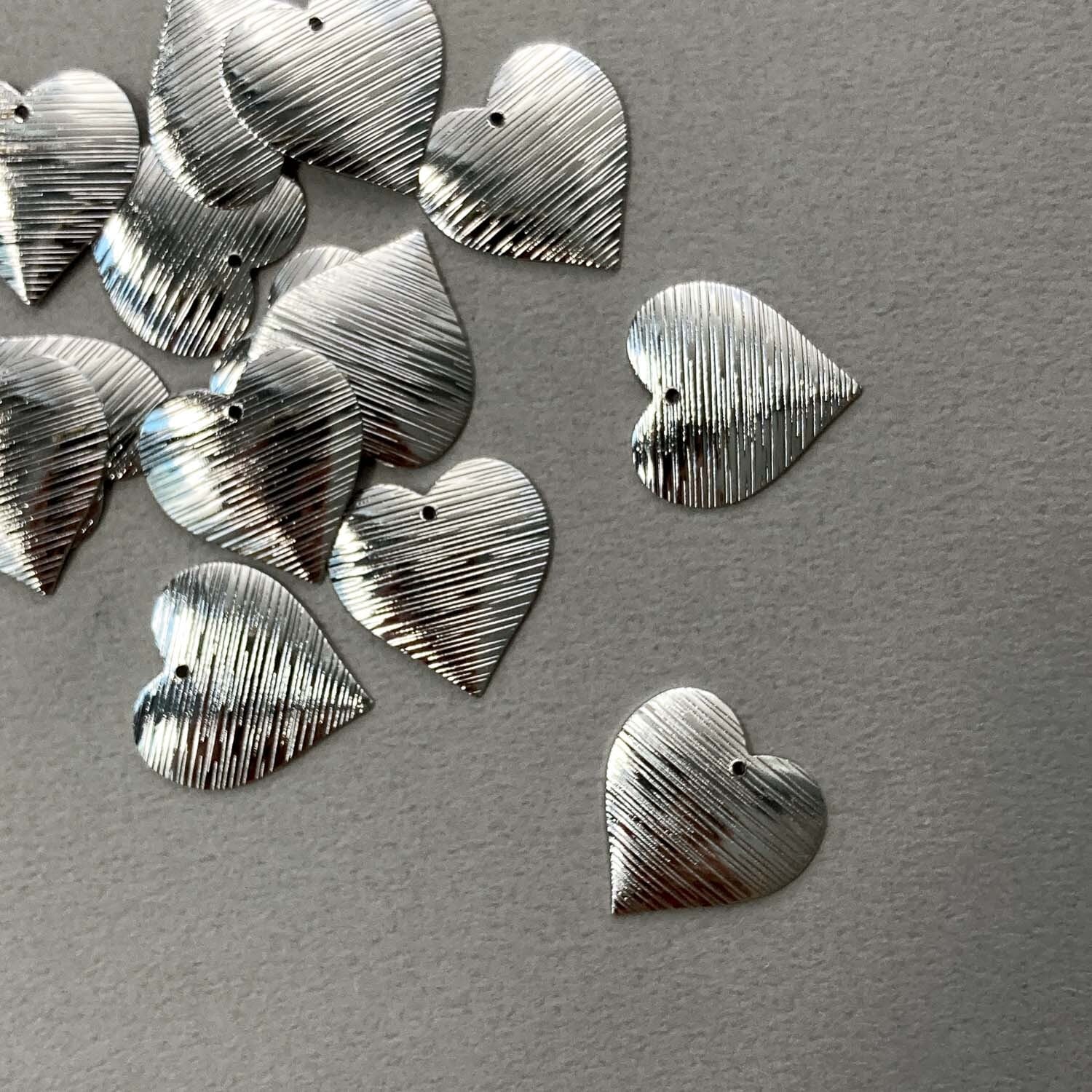 横筋ハートチャームS(19mm)