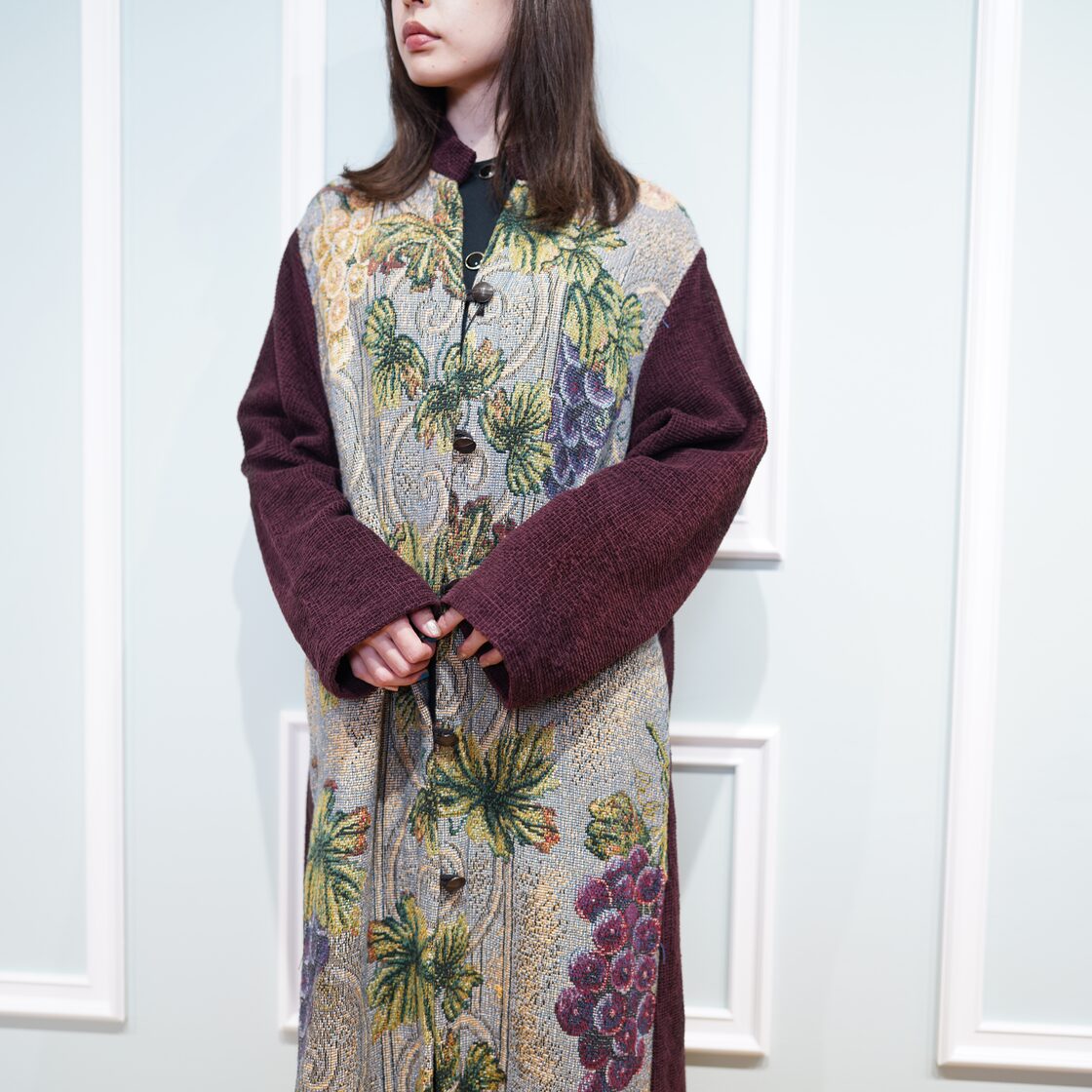SPECIAL ITEM* USA VINTAGE Ann Maurice FRUIT EMBROIDERY GOBELIN 