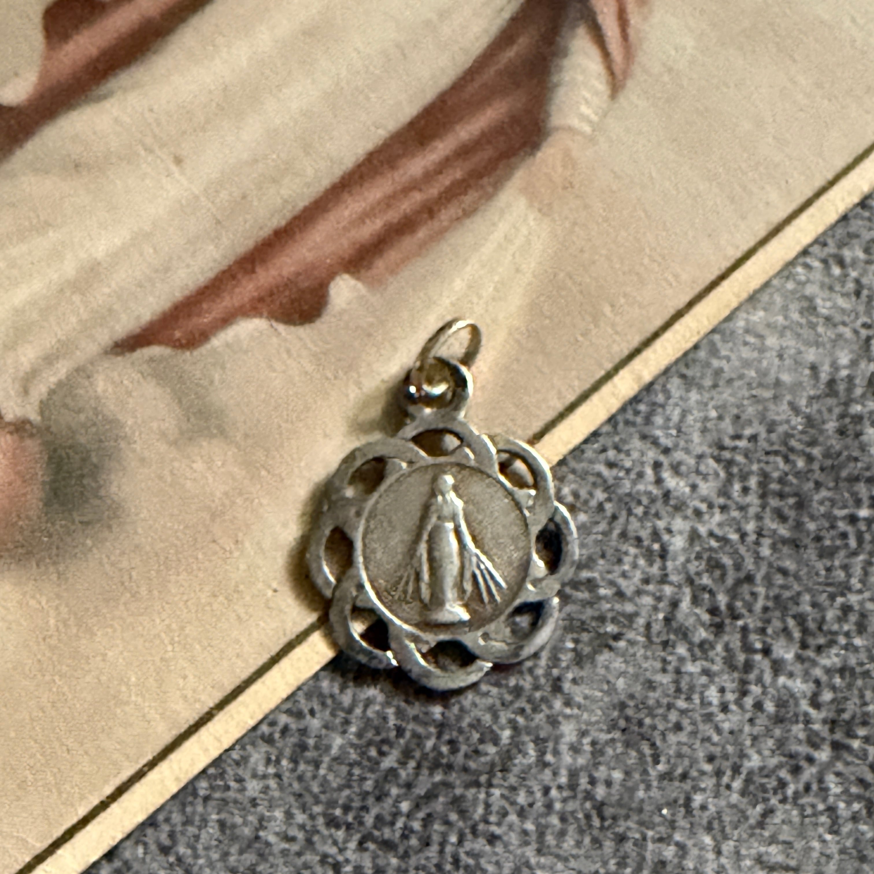 不思議のメダイ | Antique medaille Mary