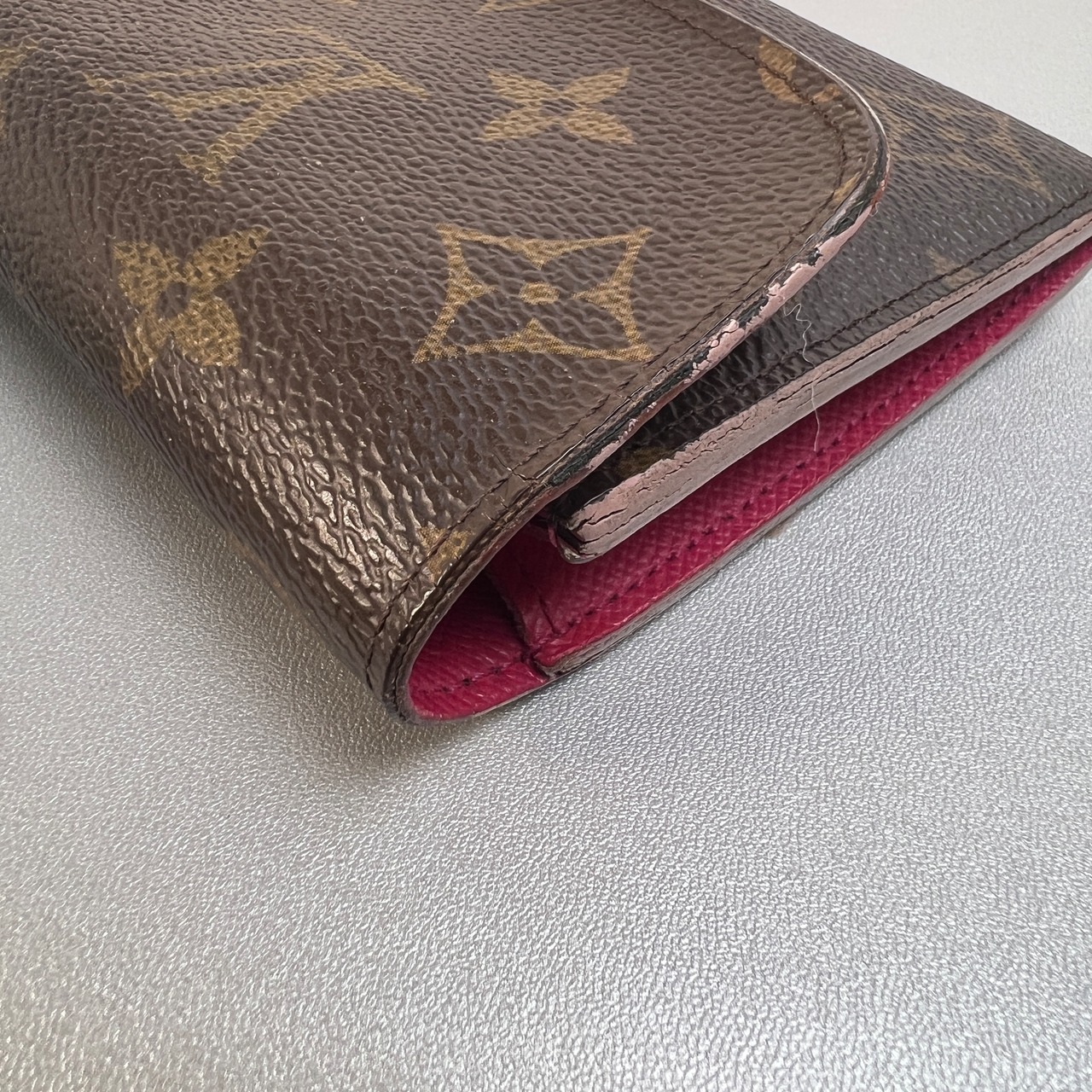 【最終処分SALE】LOUIS VUITTON ルイヴィトン エミリー フラワー モノグラム   レザー 長財布 ブラウン A-12559