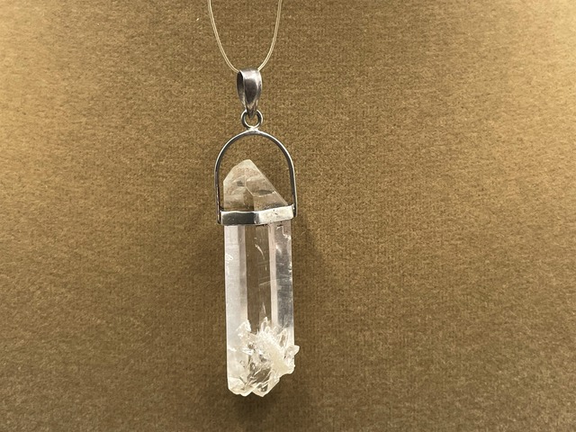 シルバーペンダントトップ（ガネーシュヒマール水晶）