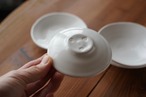 小さくてシンプルな白磁の豆皿