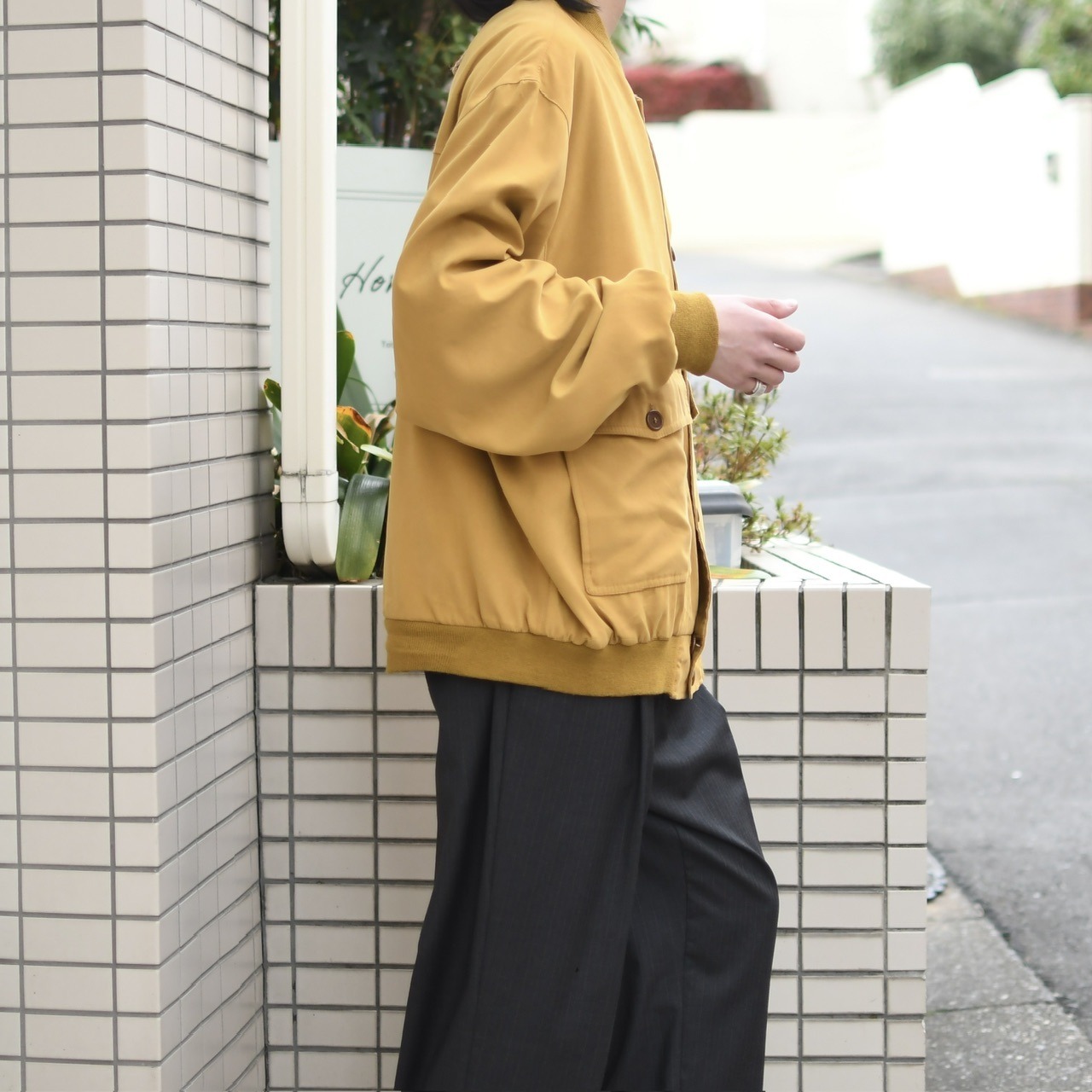 design smooth blouson mustard