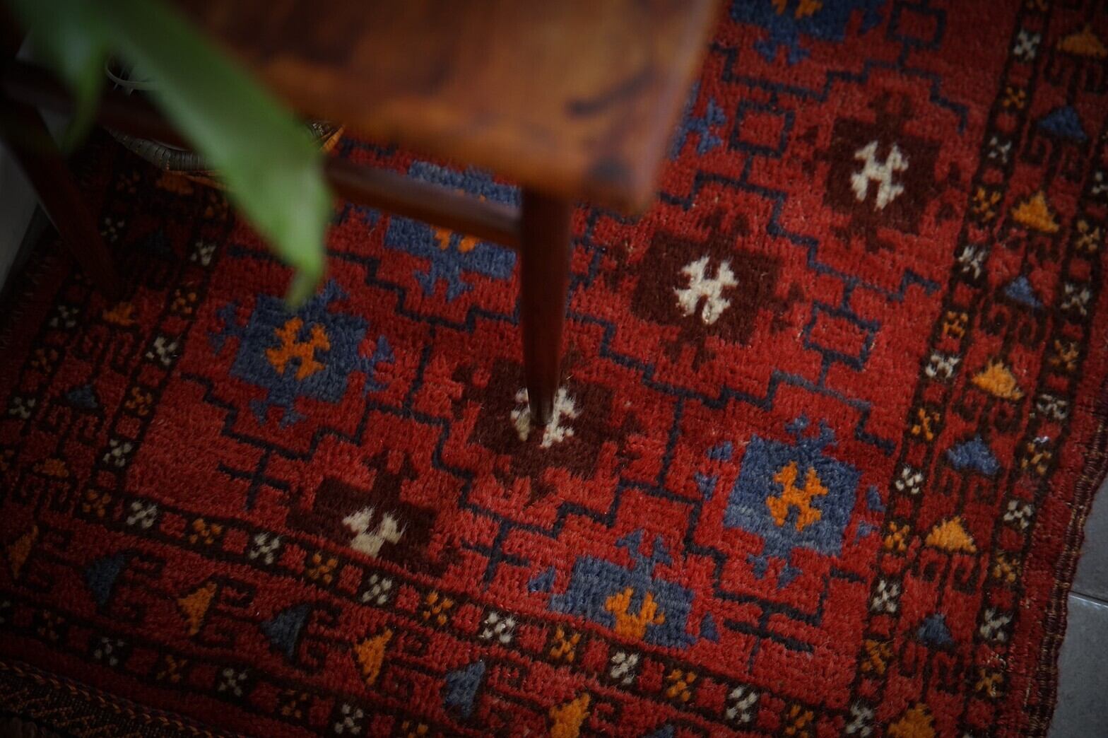 124 -Vintage maldari rug