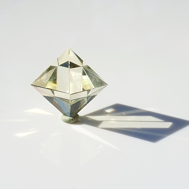 RegularOctahedron LemonQuartz