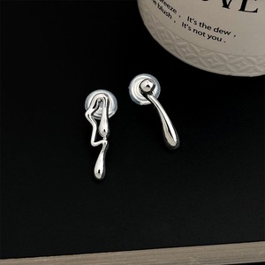 【イヤリング】T31 - Liquid Form Earrings