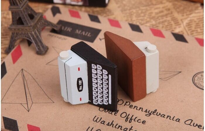 タイプライター型メモスタンド 全2色 海外製 メモやカードを挟む小さな