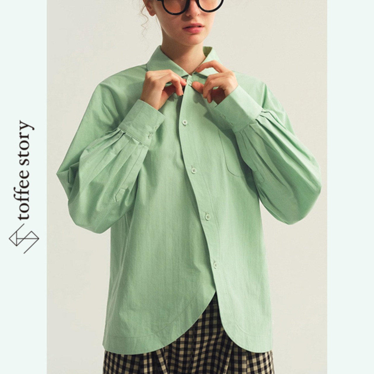 【2color】小さな革命を纏うアシンメトリーシャツ 《P0300》