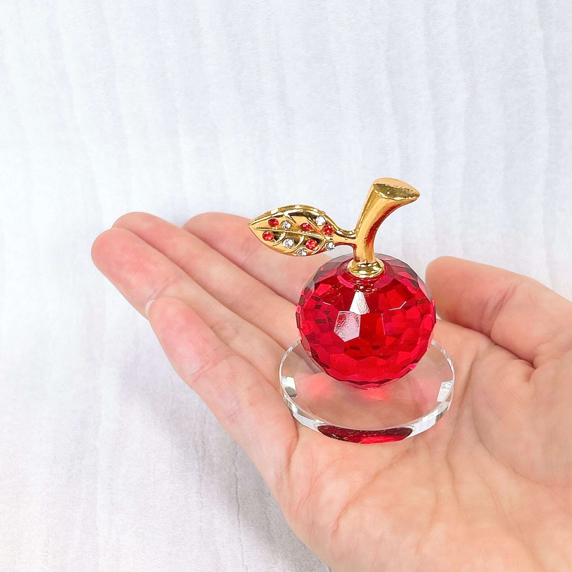 クリスタルガラス製 アップル型 置物 レッド 飾れる お守り 】 1個 クリスタル RED APPLE レッド アップル 赤