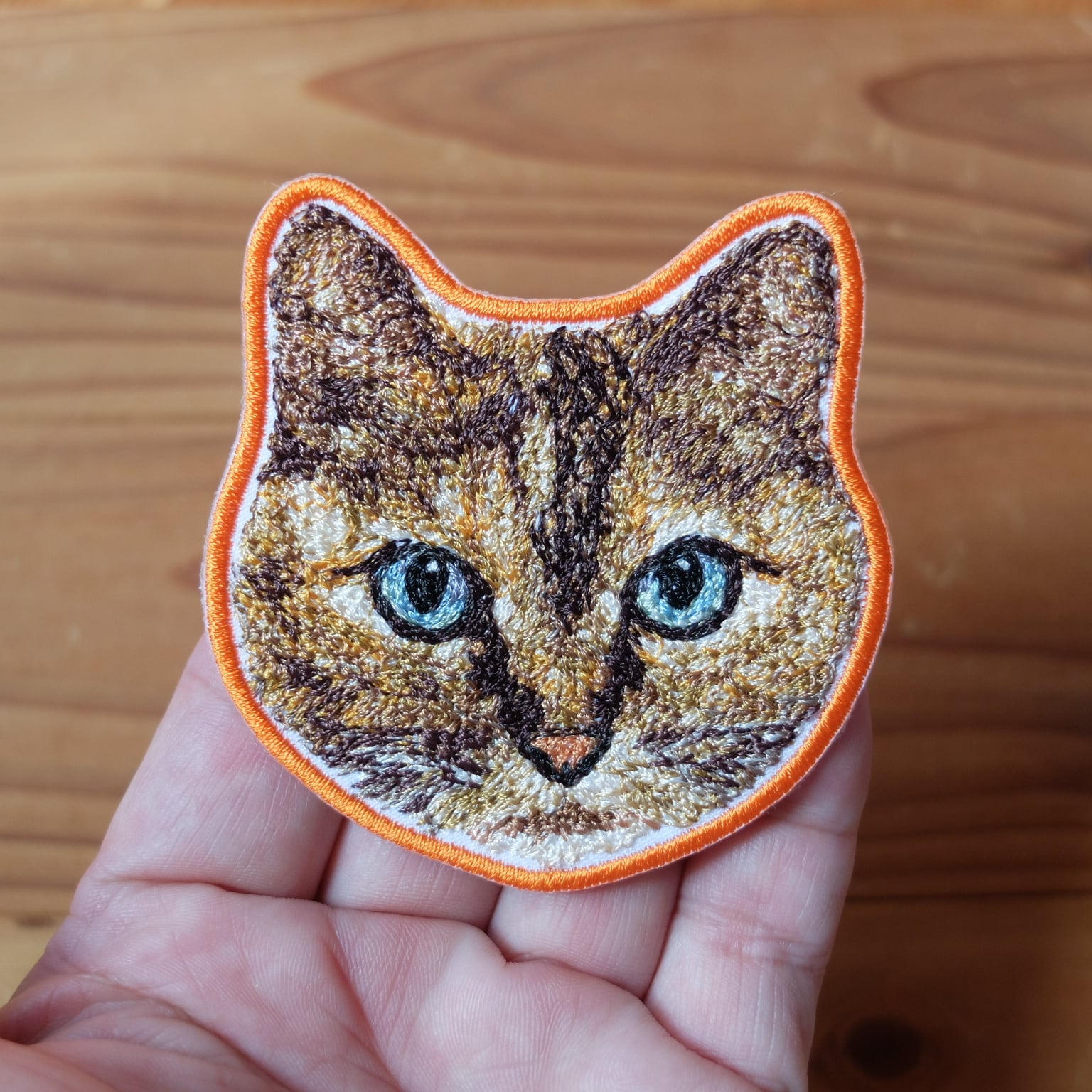 リアル刺繍ワッペン】オーダーメイド 写真から作るうちの子ワッペン