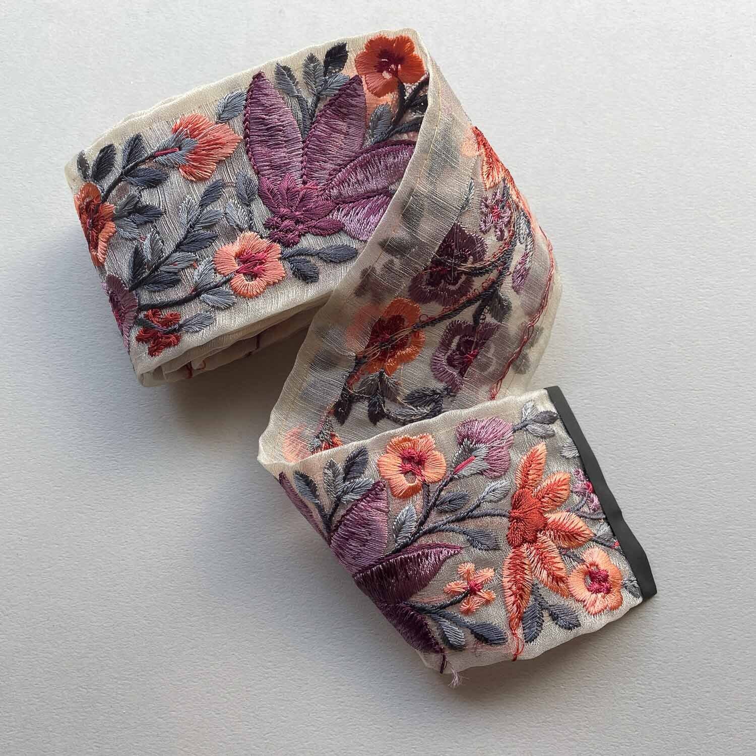 再入荷〉モクレン風カラフル刺繍オーガンジーリボン（1mカット） | Dua