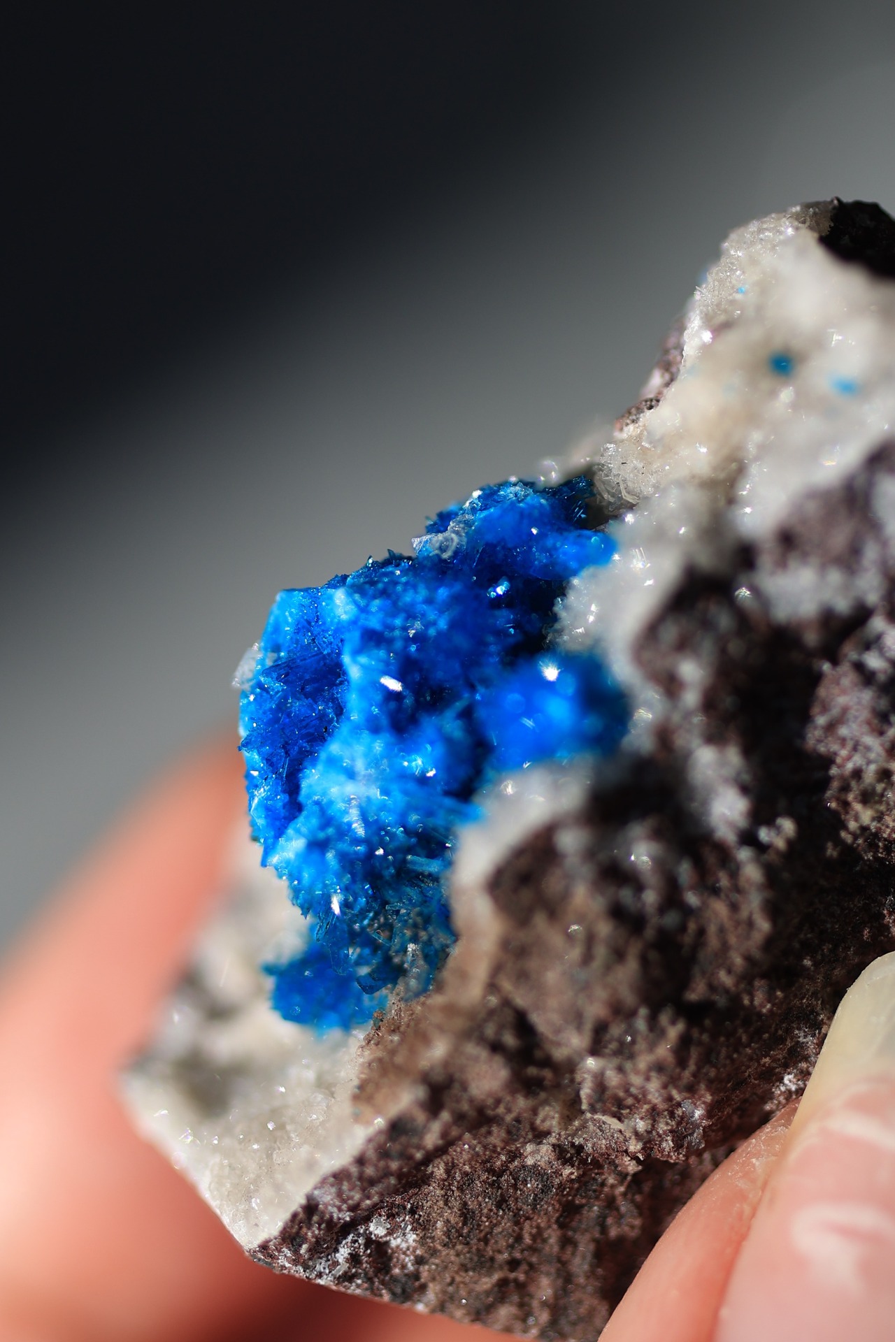 ペンタゴナイト  Pentagonite  ｜天然石 原石 鉱物 パワーストーン｜st00419