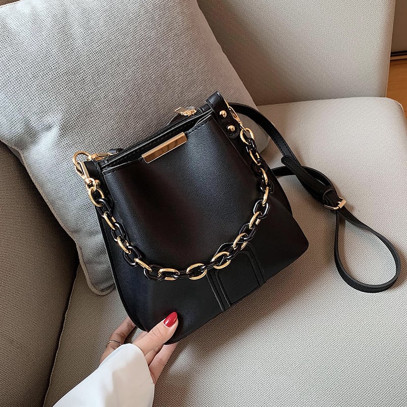 秋冬スモールバッグレディースバッグ2020新しいトレンディなネットレッドファッションバケットバッグワイルドインチェーンショルダーメッセンジャーバッグ Tiancai_Wing_Bag7764188950