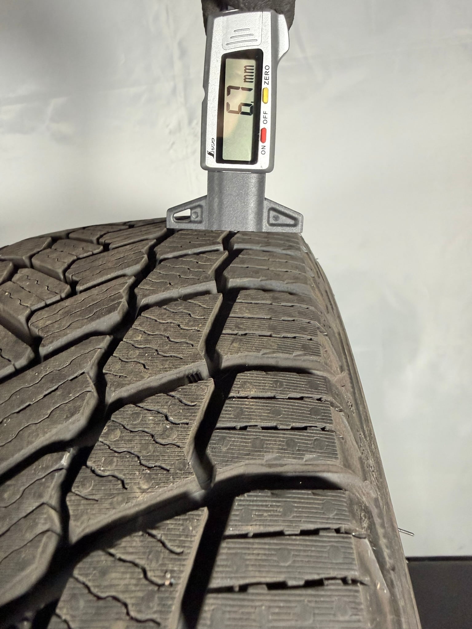 送料無料○9分山 4本 ミシュラン 205/55R16 X-ICE XI3 16インチ○19071