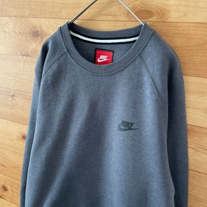 【NIKE】ナイキ Tech Fleece Crew スウェット トレーナー クルーネック ワンポイント ロゴ Sサイズ us古着