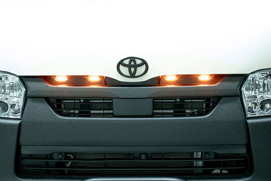 IPF ハイエース200系 標準ボディ グリルマーカー | travois