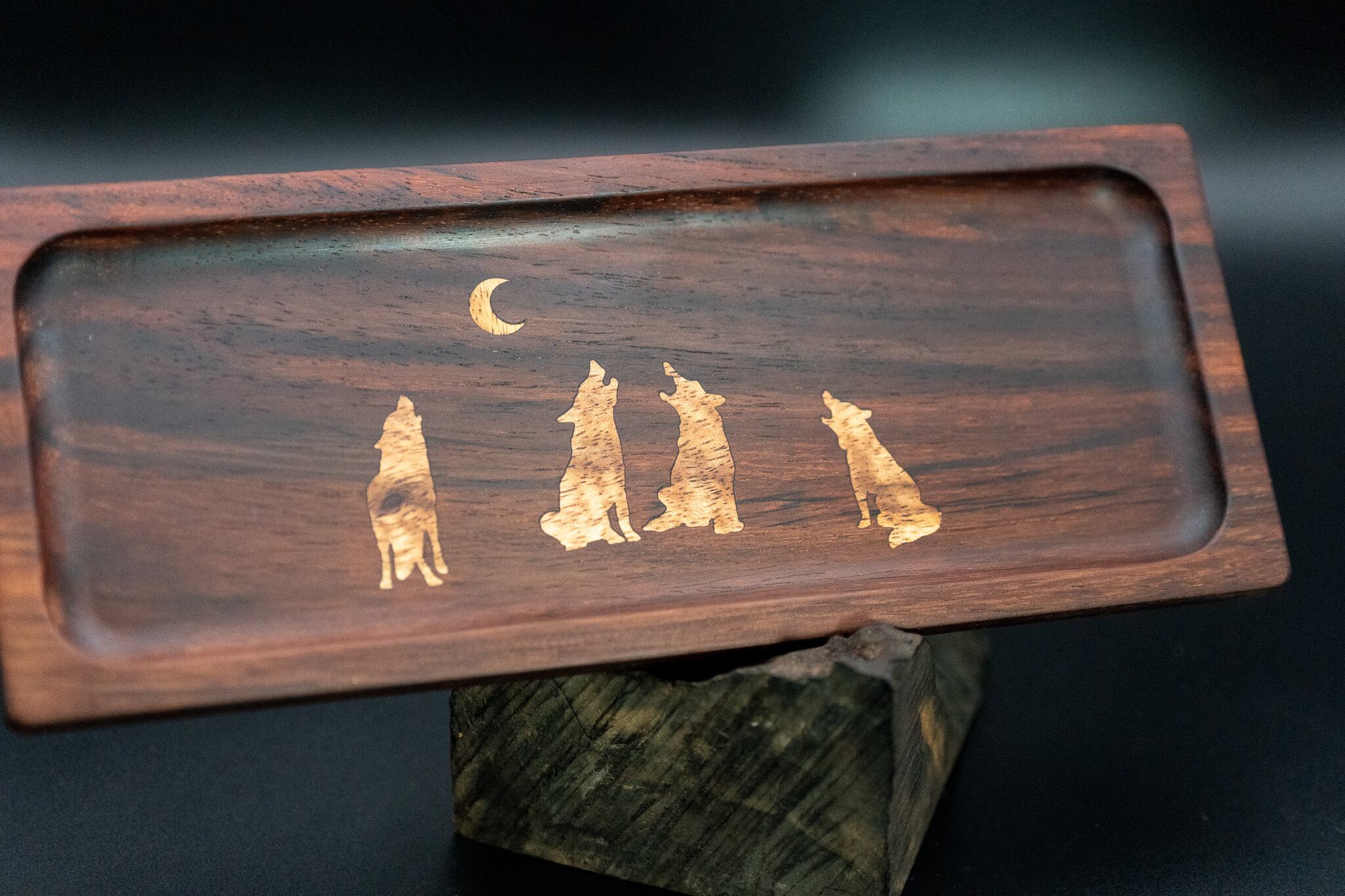 【唐木三大銘木】紫檀 (ソノケリン) ペントレイ 象嵌 月に吠える