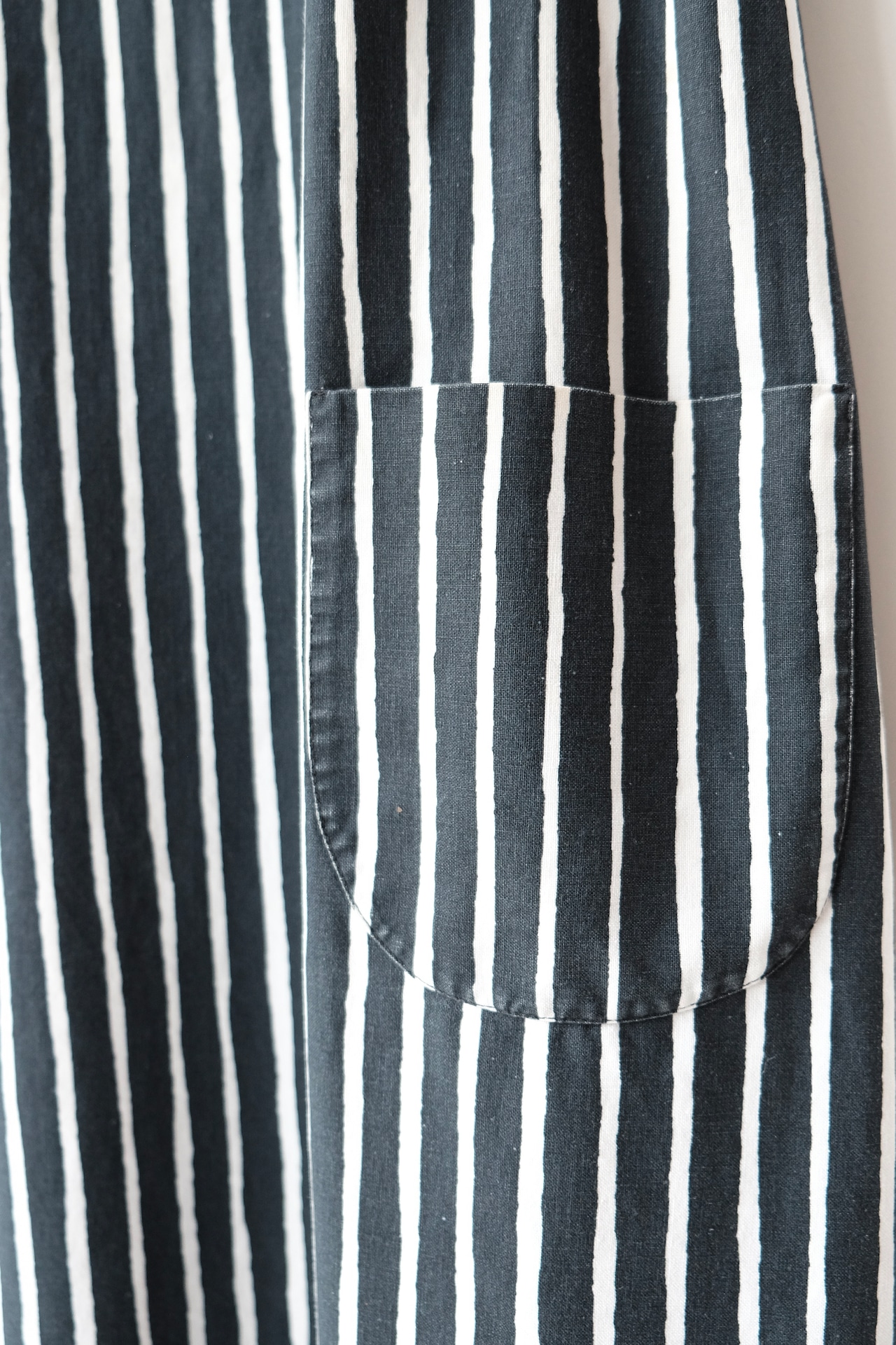 Marimekko Piccolo black×white apron dress (with pre-loved condition)