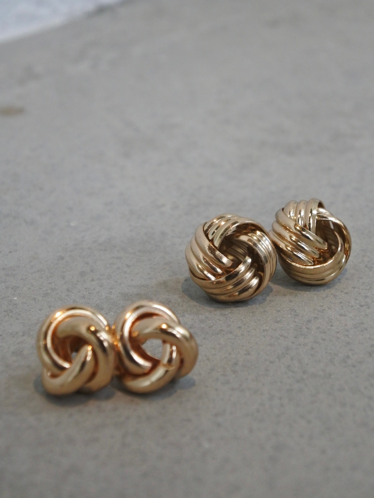 complex knot pierce