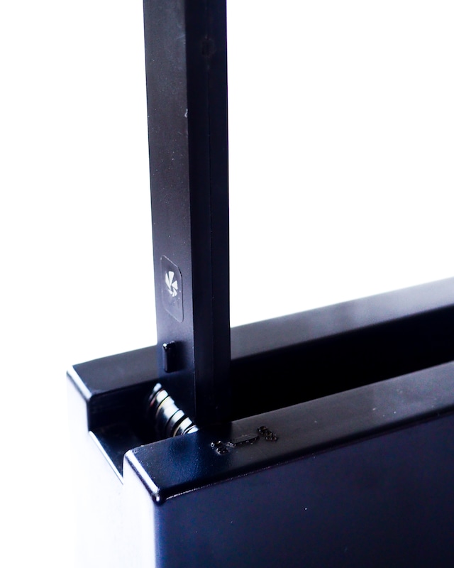 Kreo black foldable and wall-mountable lamp