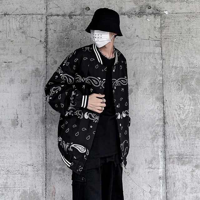 【STUSSY】ブルゾン/総柄/ペイズリー柄/ストリート/刺繍/ロゴ/新品新品タグ付き未使用品になります