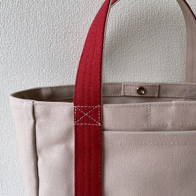 「軽いボックストート」小サイズ「サンドベージュ✕バーガンディ」／アルマダ8号帆布【受注制作】