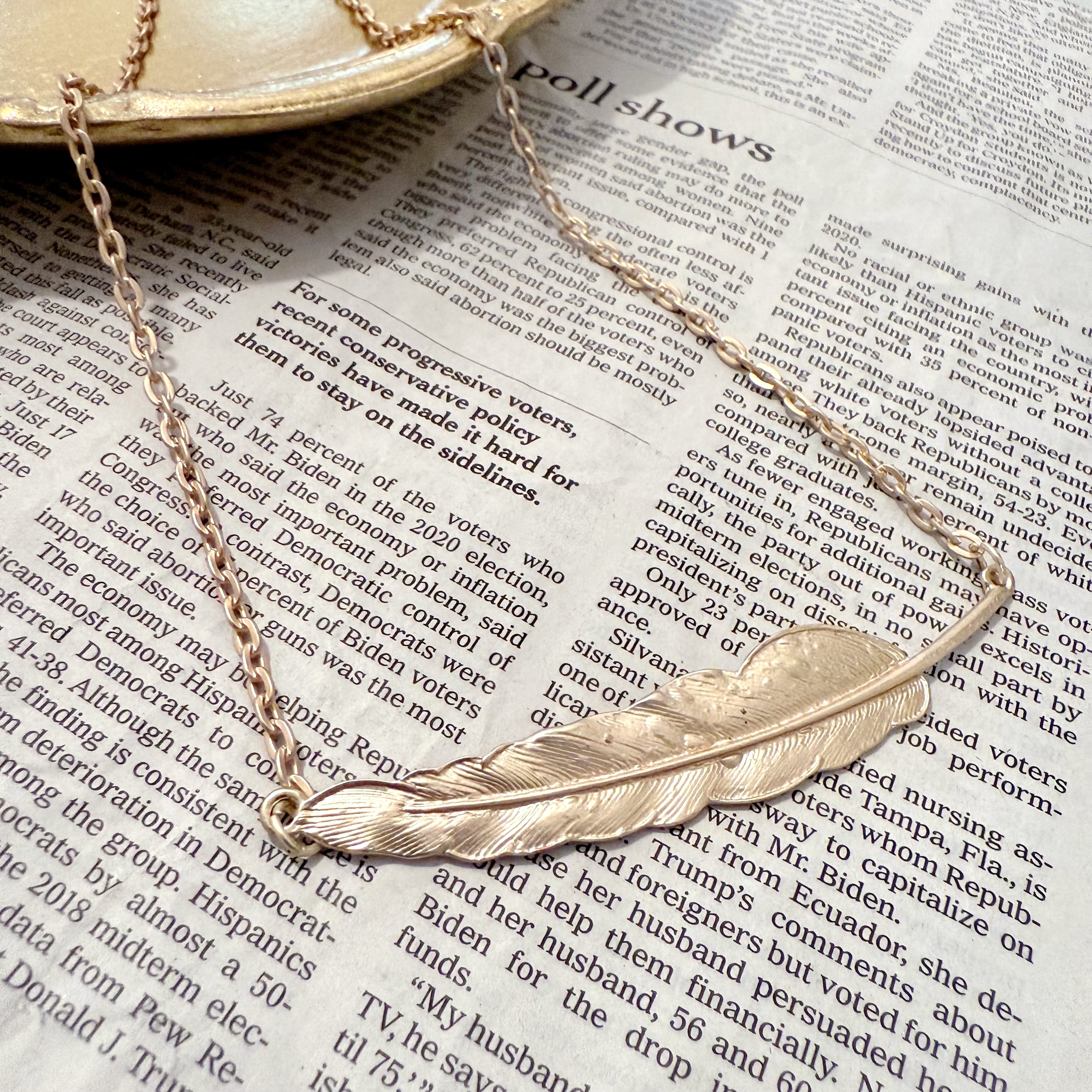 リーフデザイン ネックレス ゴールド