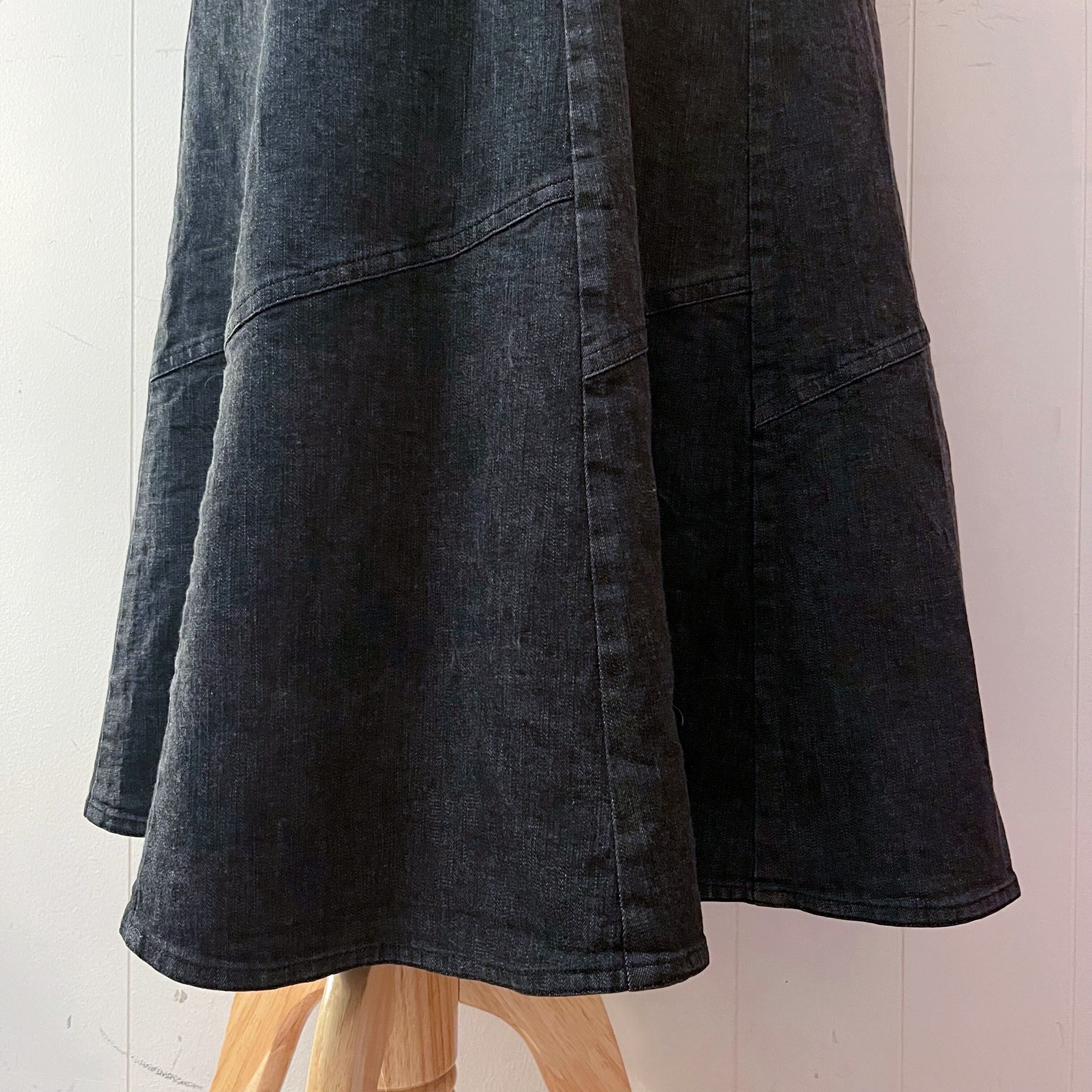 black denim seams flare skirt