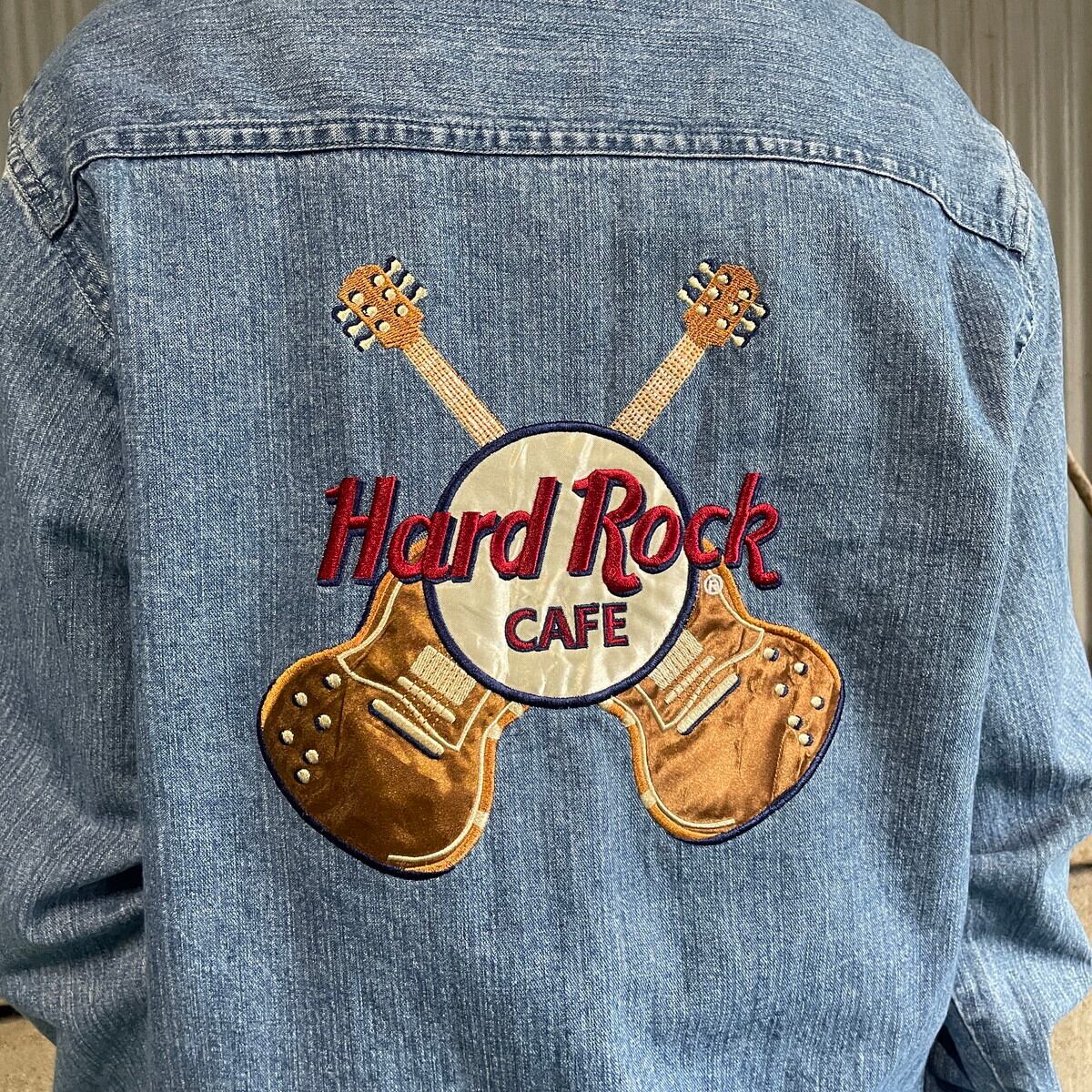 Hard Rock Cafe CHICAGO デニムシャツ　刺繍　レディース　L