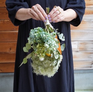 hiba  "Dried Hydrangea and Smoketree Swag" ヒバ スモークツリーとあじさいのスワッグ