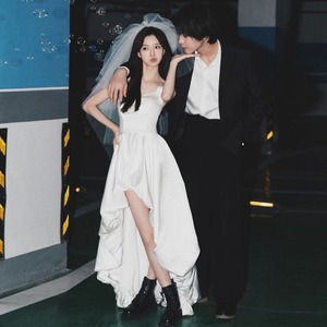 ドレス ワンピース ウェディング パーティー 結婚式 二次会 披露宴 発表会 ステージ 衣装 コスプレ 謝恩会 ロング 袖なし ノースリーブ スクエアネック フレア イブニング カジュアル フリル バックシャン バックコンシャス 編み込み アシンメトリー 可愛い きれいめ シンプル カジュアル 大人可愛い 上品 おしゃれ レトロ 主役級 存在感 華やか ナチュラル クラシカル 無地 韓国 体型カバー 美脚 脚長 高見え 格上げ 春 夏 秋 冬 シーズンレス XS S M L 白 ホワイト シャンパン