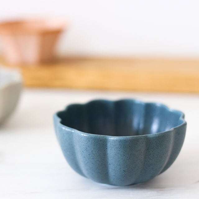 colorful bowl(豆鉢) フラワーブルー 磁器 美濃焼 | うつわと暮らし