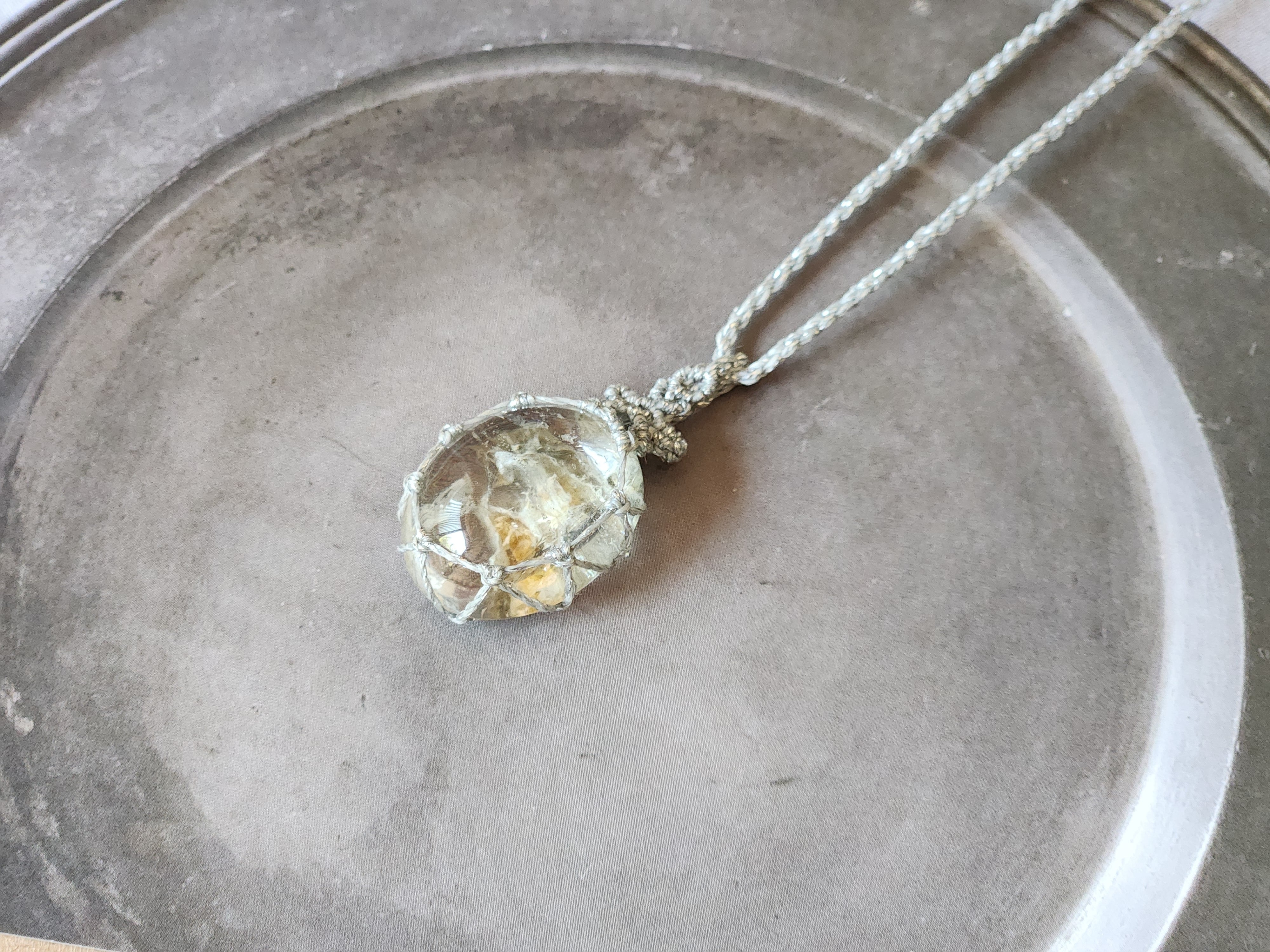 月と太陽のしずく Macrame & Astrology