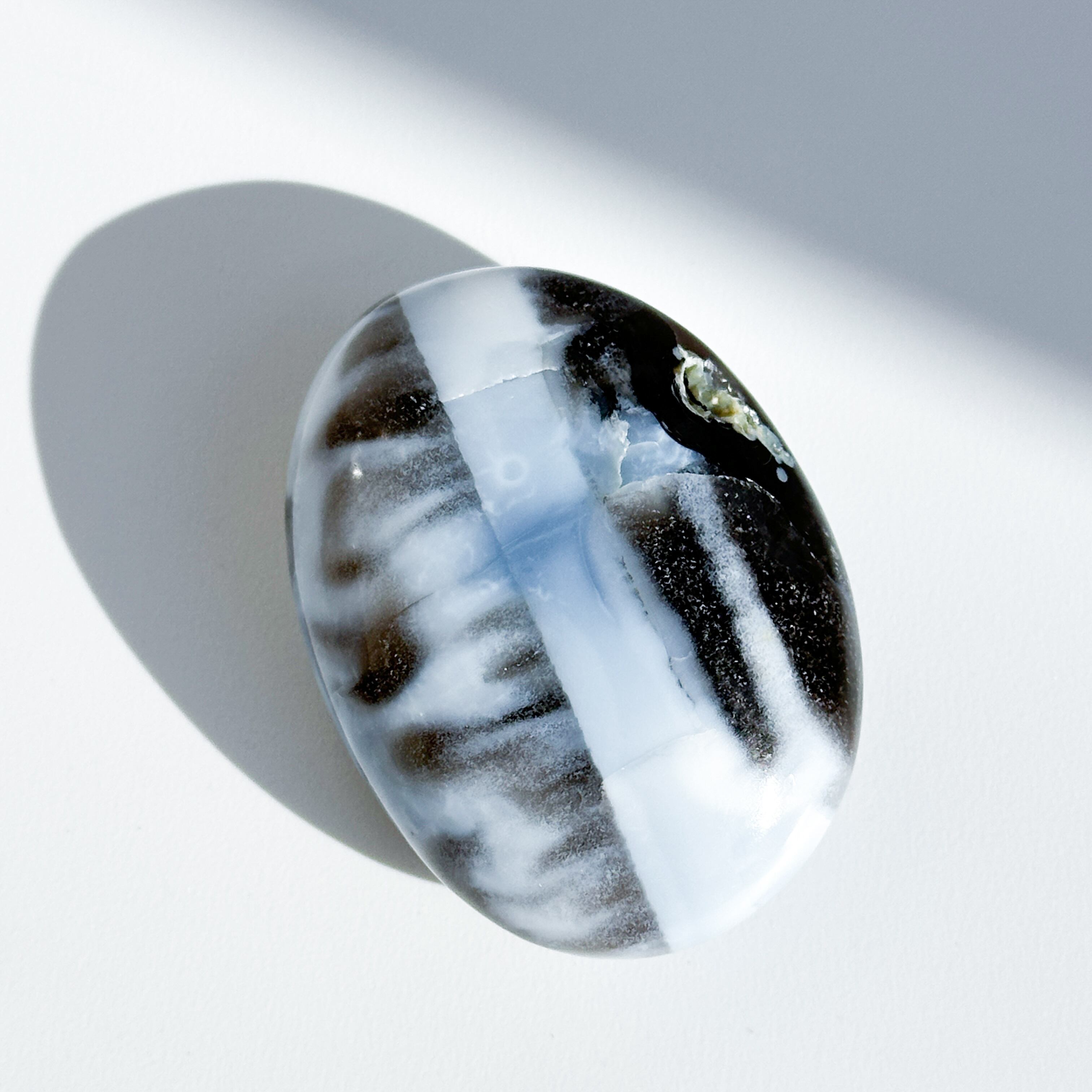 ブルーオパール パーム72◇ Blue Opal ◇ 天然石・鉱物