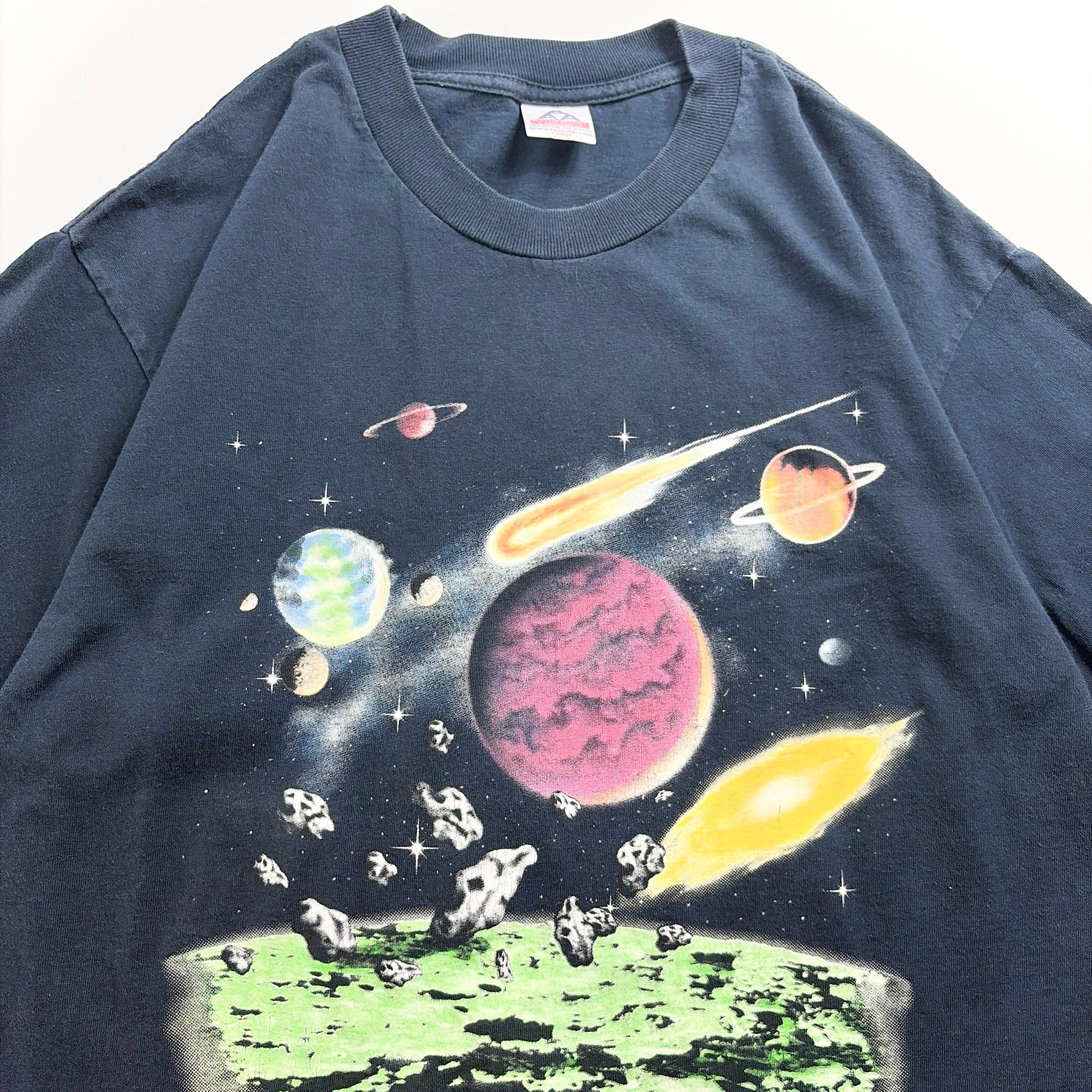 00s Human-i-Tees Space Art Graphic T-Shirt