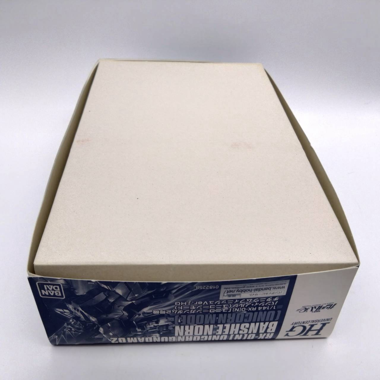 HG 1/144 ユニコーンガンダム2号機 バンシィ・ノルン ユニコーンモード チタニウムフィニッシュ