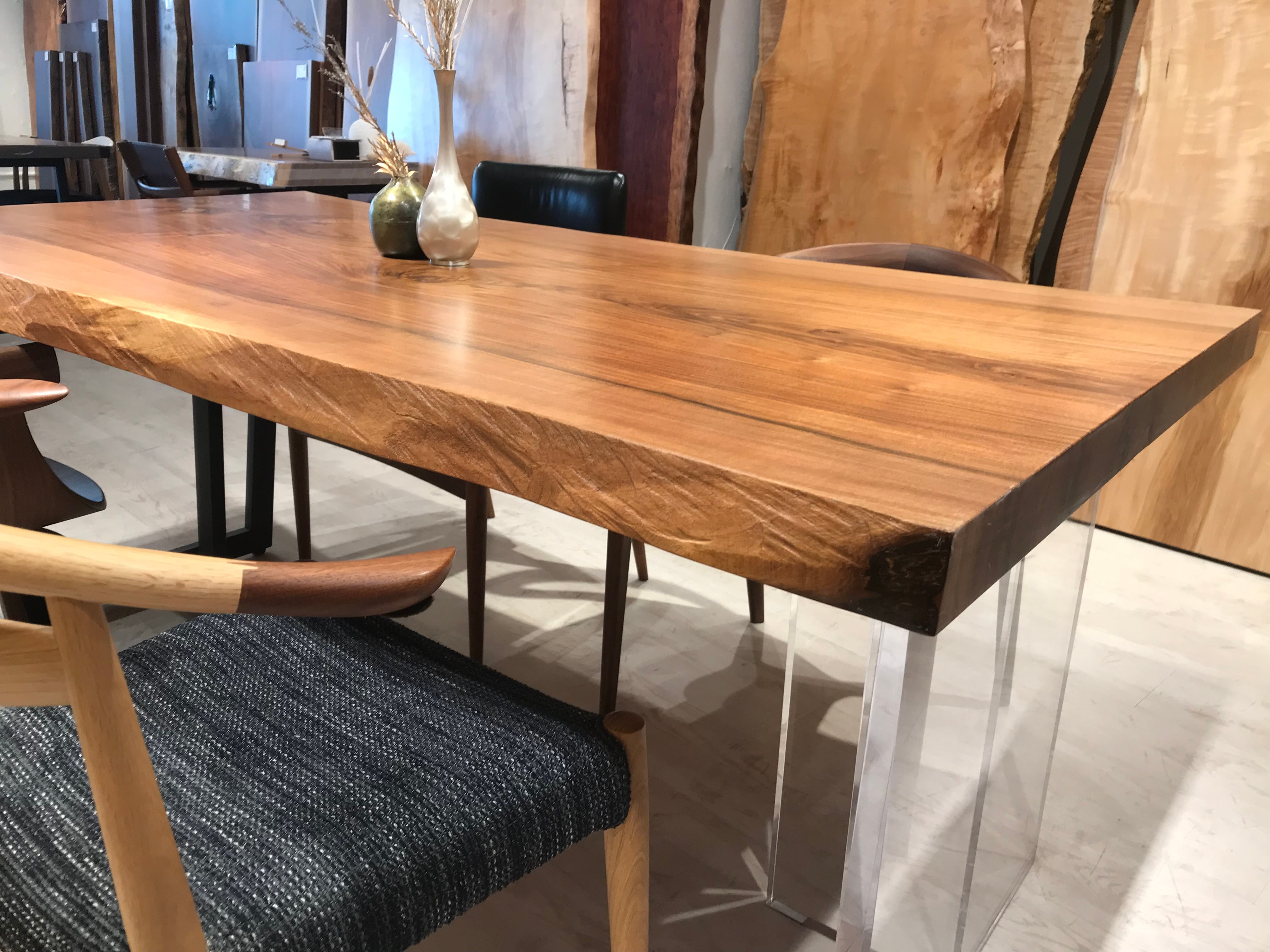 ヨーロピアンウォールナット_1800×860-910-920×58_横浜元町店_テーブル