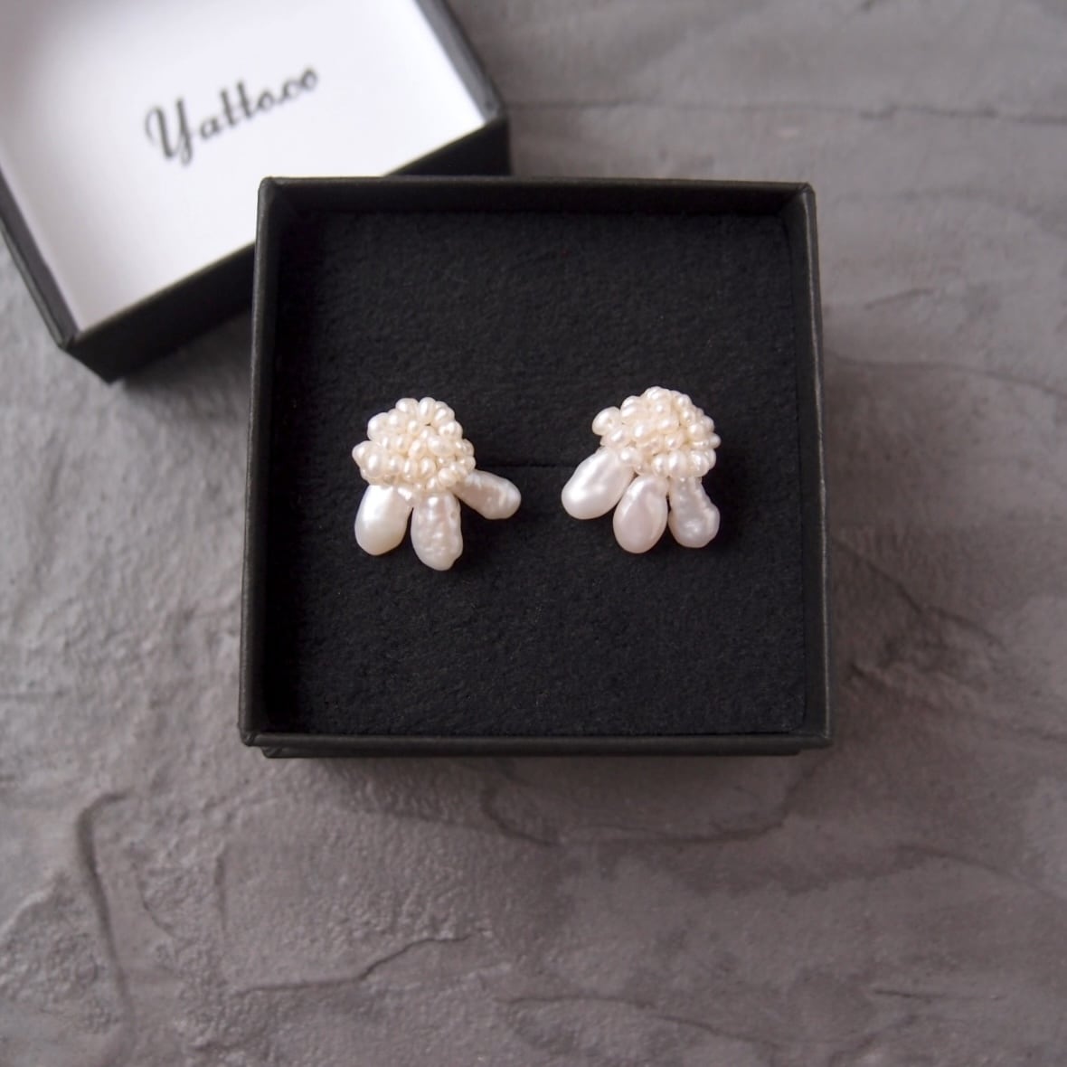 【真珠刺繍/ピアス】Hydrangea Earrings/シードパール スタッドピアス(紫陽花・あじさい・Small)