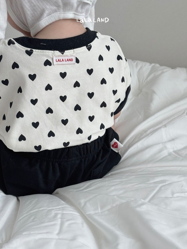 【即納】Heart-shaped tee