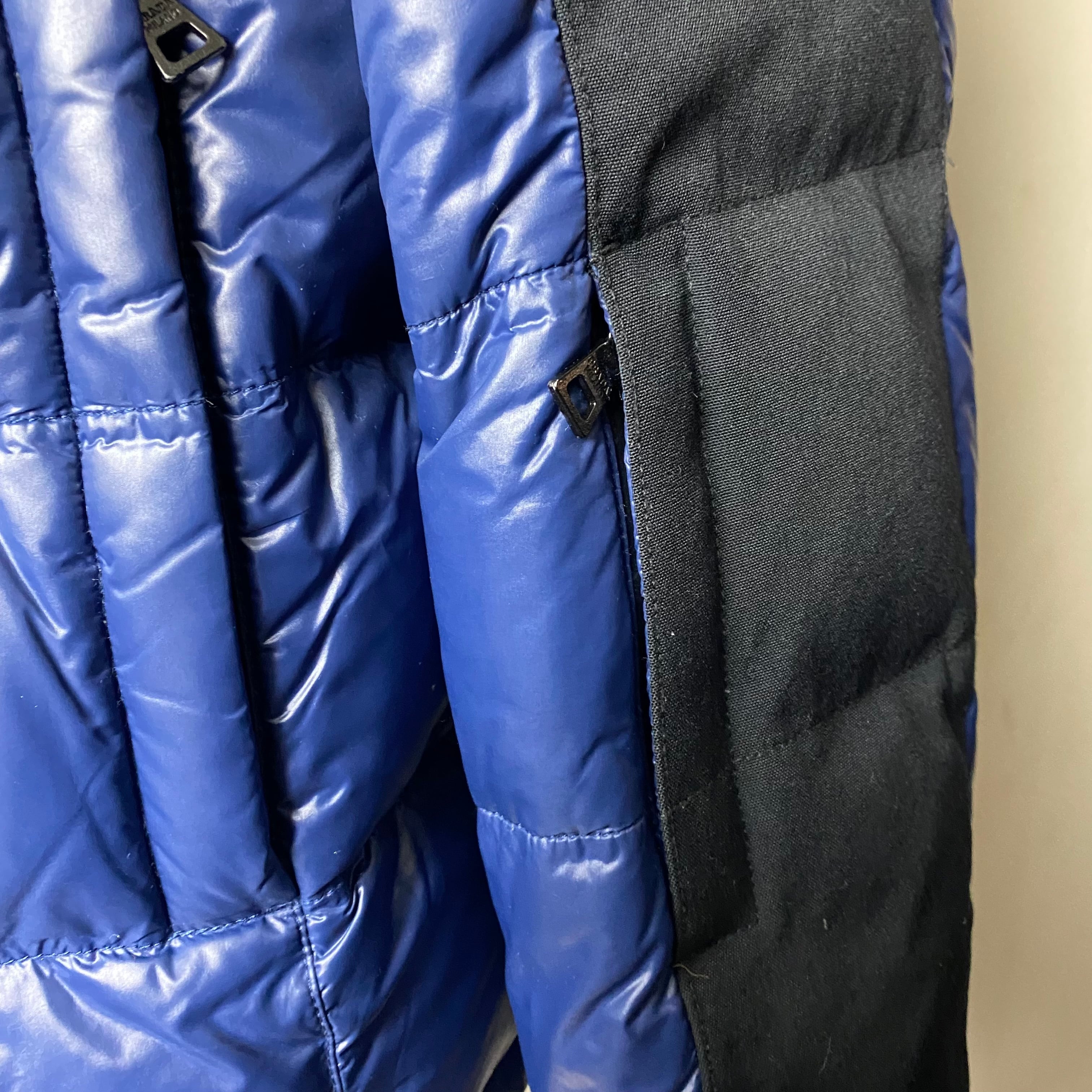 PRADA black switching blue down jacket | NOIR ONLINE
