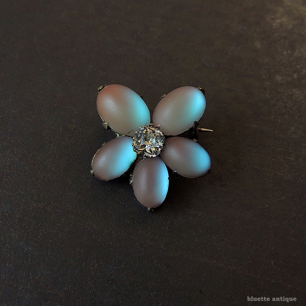 アンティークジュエリー サフィレット すみれ ブローチ【クリア】