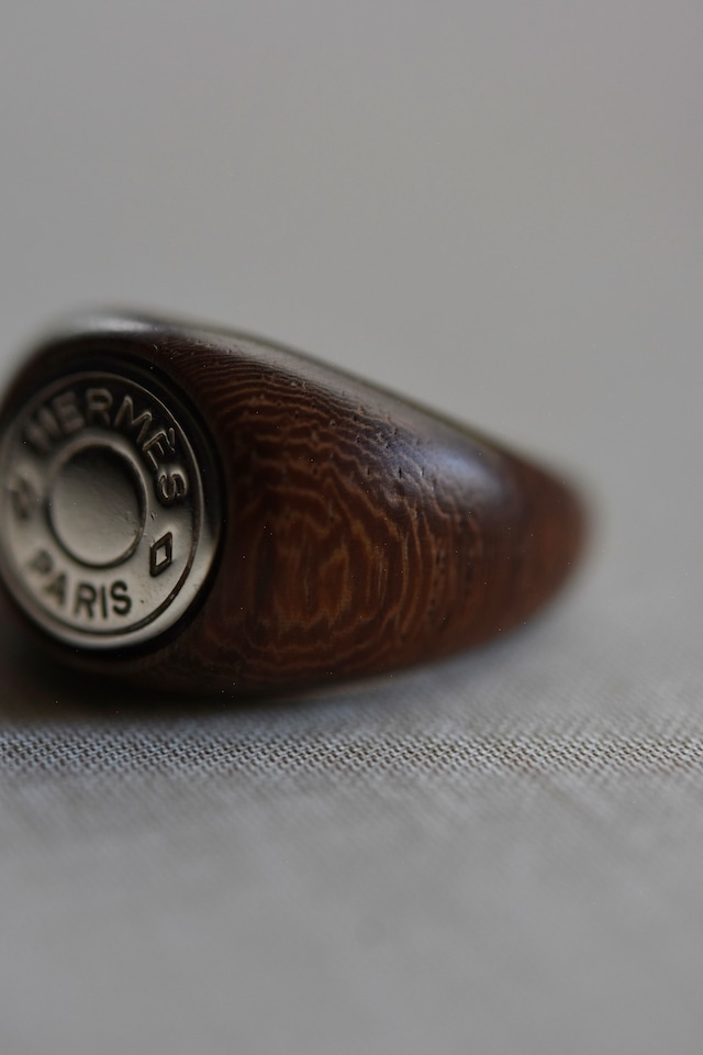 IORI/"HERMES" ring/wood sellier
